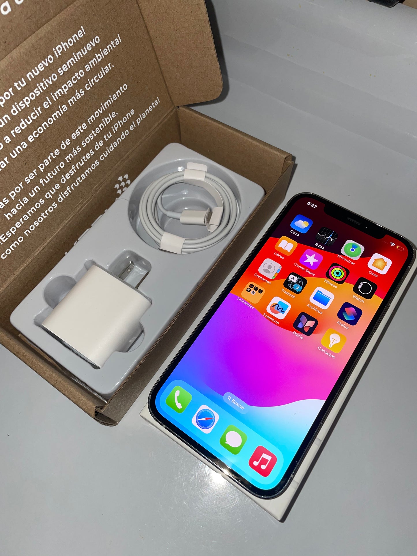 iPhone 12 Pro Silver 128GB - Condición batería: 84%